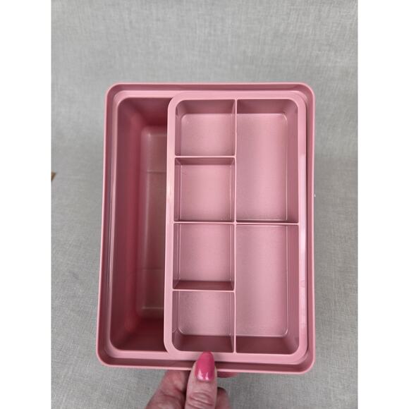 Tupperware Tuppercraft Organizer ~ Sewing Kit ~ Vintage Tupperware - Picture 8 of 9